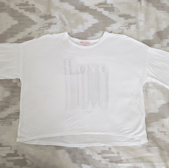 🎀Betsy Johnson🎀 Love T-shirt - Picture 3 of 7